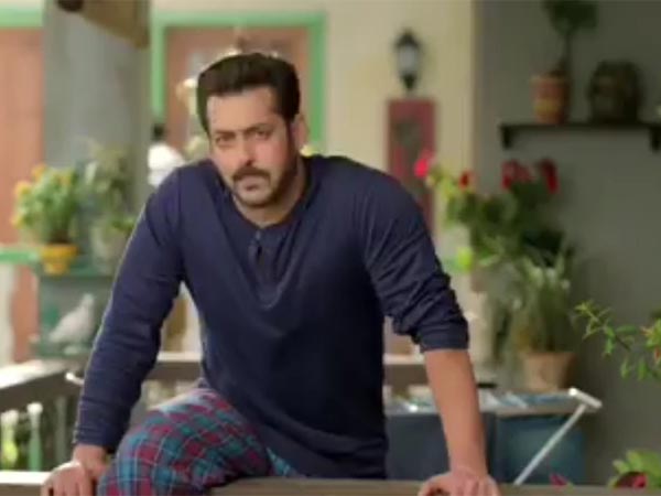 Salman’s Mother Is His ‘Jasoos’ Salman’s Mother Is His ‘Jasoos’