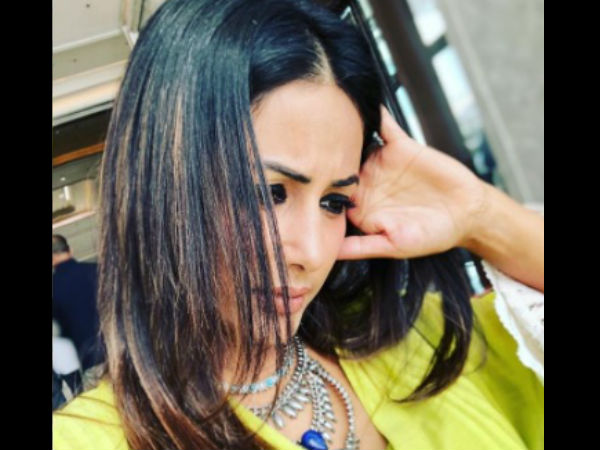 Hina Asks Shilpa To Be Careful & Responsible!