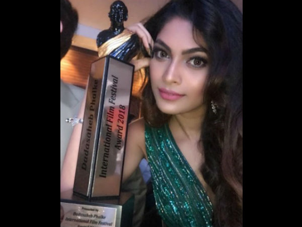 Lopamudra Raut Won People’s Choice (Female) Award Lopamudra Raut Won People’s Choice (Female) Award