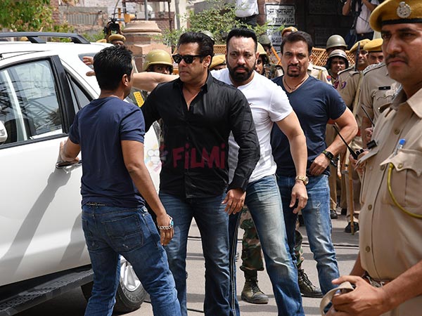 Salman Khan Jodhpur Court Blackbuck Poaching Case Salman Khan Jodhpur Court Blackbuck Poaching Case