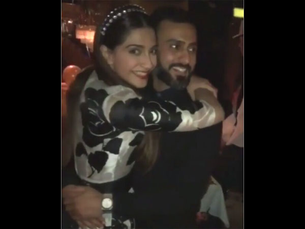 Unlike Sonam, Daddy Anil Wanted A Lavish Wedding 