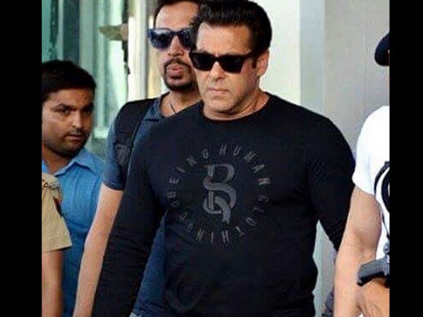 Ahem Ahem! Ahem Ahem!