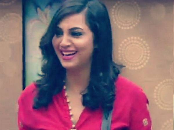 Arshi Visits Her Hometown Bhopal