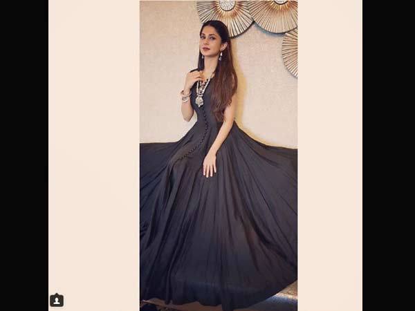 Jenniferwinget.latin & Tehreenpatel_49