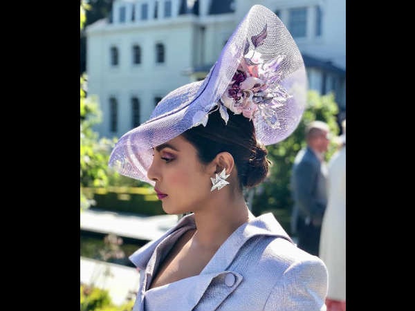 Look At Her Hat Look At Her Hat