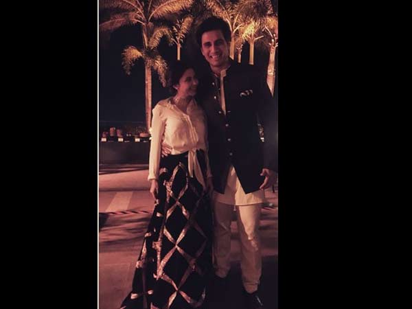 Shiv & Ameira Met Through A Common Friend Shiv & Ameira Met Through A Common Friend