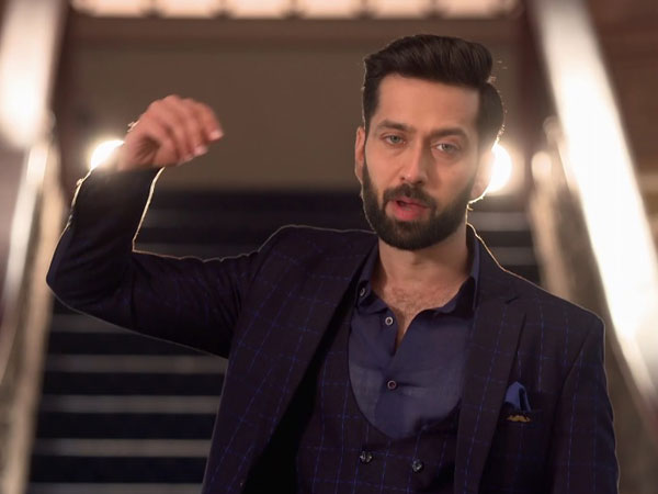 Oberois Throw A ‘Retro’ Themed Party