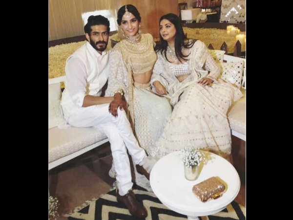 Siblings Love Siblings Love