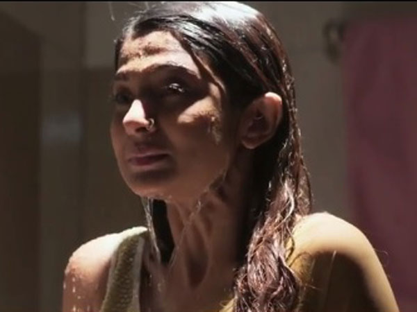 Pooja’s Name On Zoya’s Ring