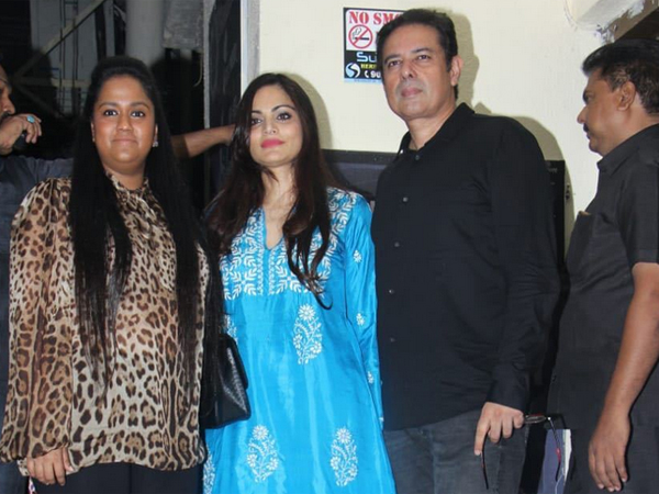 She's Always By His Side