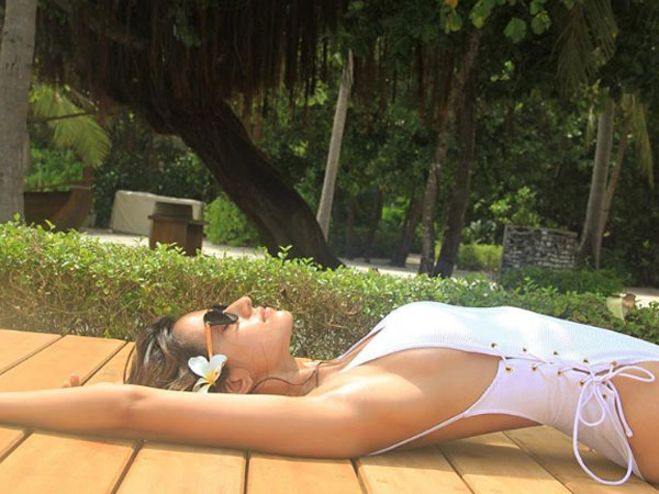 Disha's Sizzling White Monokini