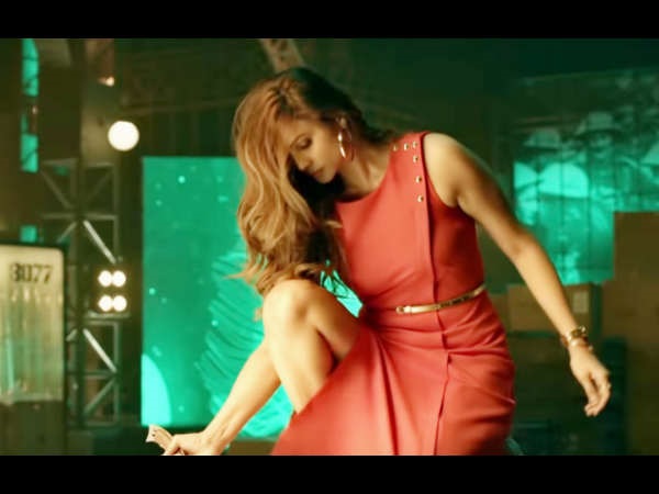 'Bro Isse Dil Nahin Dell Khol Ke Dikhao' 'Bro Isse Dil Nahin Dell Khol Ke Dikhao'