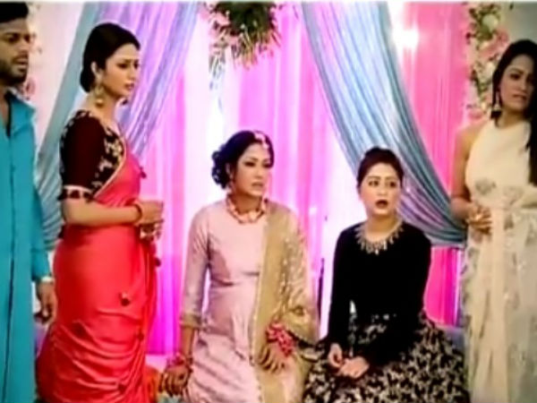 Roshni Gets Locked In A Room