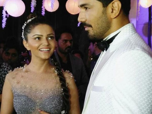 Rubina & Abhinav Are Back In Mumbai Rubina & Abhinav Are Back In Mumbai