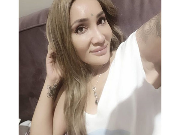 Ashish & Christyajisafe Ashish & Christyajisafe