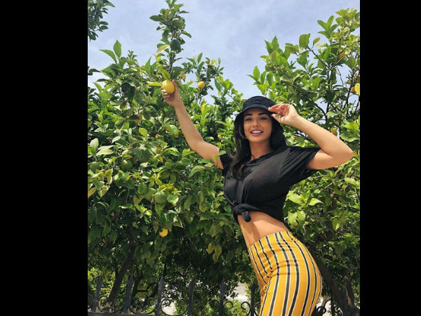 What Are Your Thoughts About Amy Jackson's Latest Post?