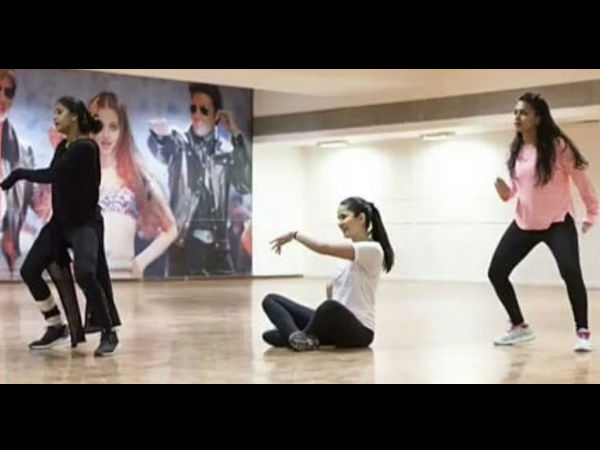 Salman To Dance With Both Kat & Jackie Salman To Dance With Both Kat & Jackie