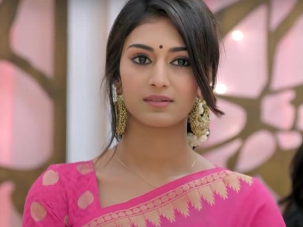 Erica Fernandes Shares Her Excitement Too 