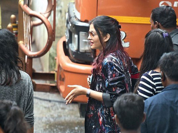 Director Atul Is Also In Awe Of Aishwarya's Singing Skills 