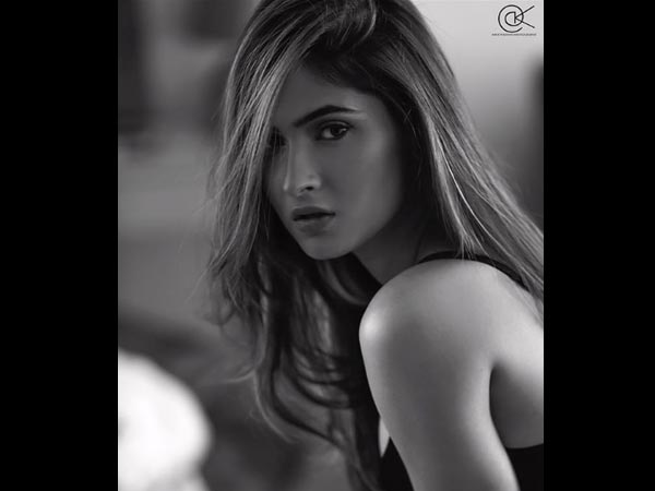 Karishma Will Be Seen Dancing With Hrithik 