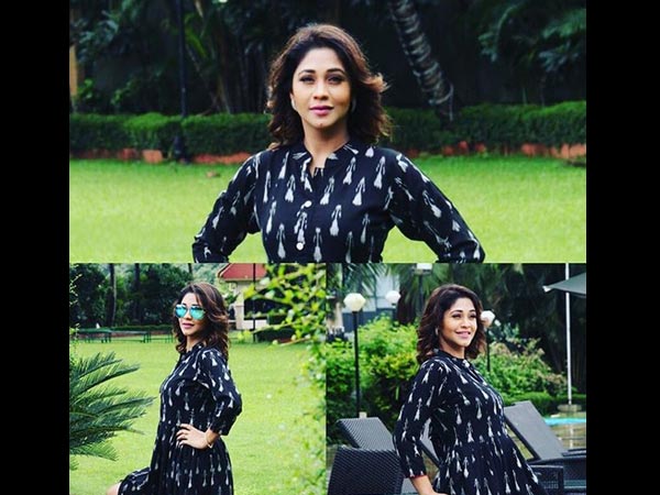 Air Hostess Changes Her Seat