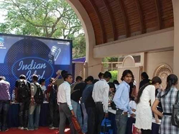 “A Volunteer Amongst Us Was Sought To Go And Grab Shriram's Feet!” “A Volunteer Amongst Us Was Sought To Go And Grab Shriram's Feet!”