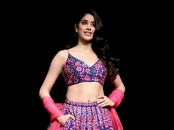 Janhvi: 'I'm Sure Sara, Ananya & Tara Will Be Magic' Janhvi: 'I'm Sure Sara, Ananya & Tara Will Be Magic'