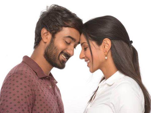 Paper Boy Review: An Average Venture With A Good First Half & Mediocre Second Half Paper Boy Review: An Average Venture With A Good First Half & Mediocre Second Half