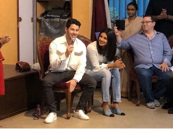 When Priyanka Couldn't Stop Staring At Nick! When Priyanka Couldn't Stop Staring At Nick!