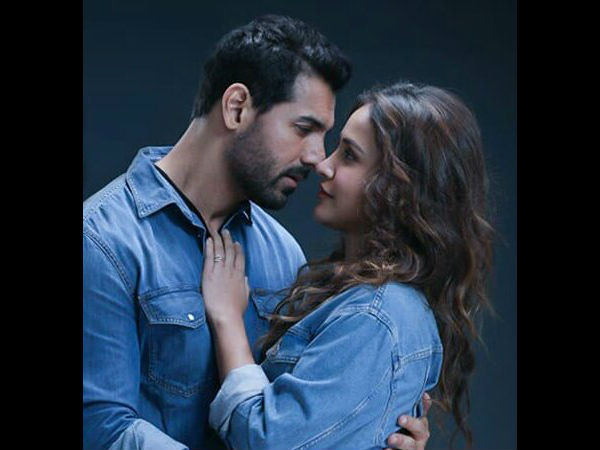 Dipti Loves SRK‏ @diptikapoor 