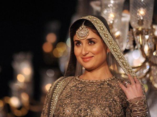 Later, Kareena Was Heard Bonding With Katrina