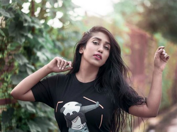 Scarlett Rose Is The First Wild Card Entrant Scarlett Rose Is The First Wild Card Entrant