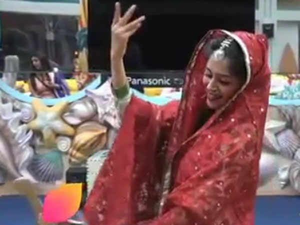 Dipika & Kriti-Roshmi Impress Anup