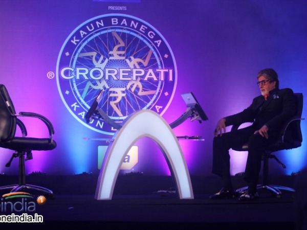 A Fan Can’t Believe Big B Asked This Question!