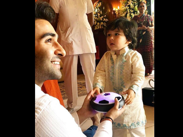 But Randhir Kapoor Wants Taimur To Stay Grounded 