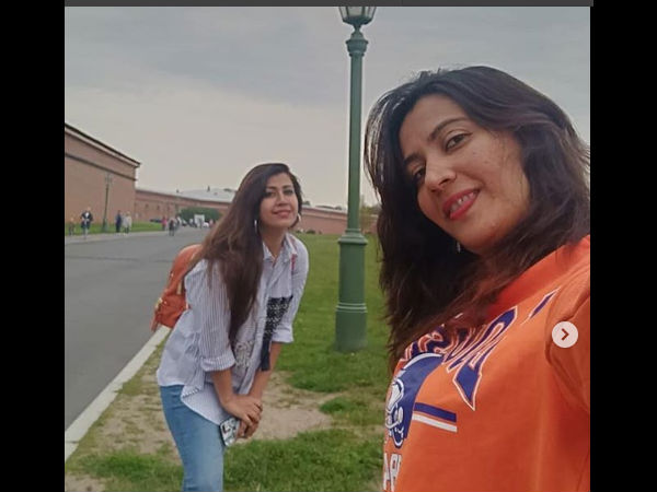 A Selfie With Her Photographer A Selfie With Her Photographer