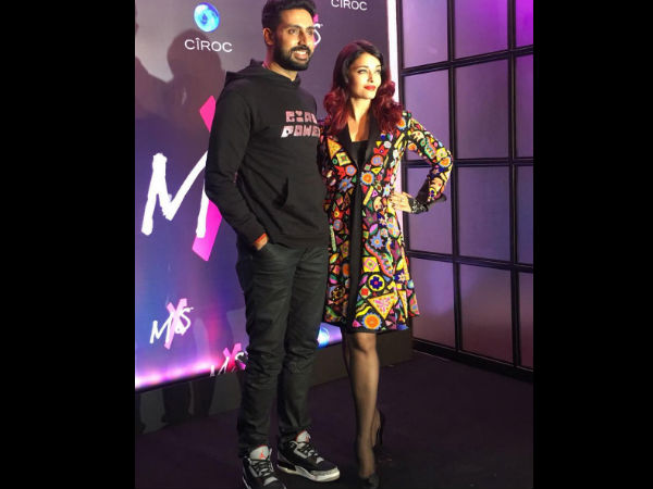 On The Other Side, Abhishek Openly Ignored Karisma 