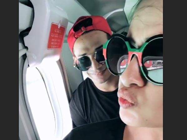 Fans Congratulate Them 