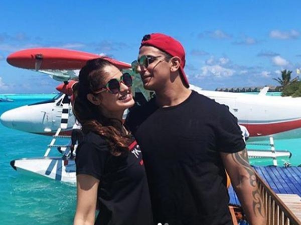 @rukshanadaniel & @ monamonika2612