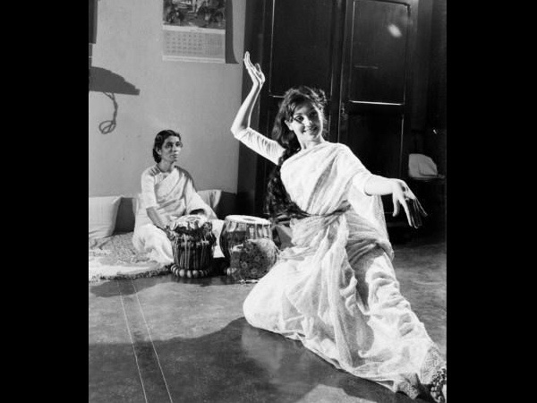 A Dancing Diva A Dancing Diva