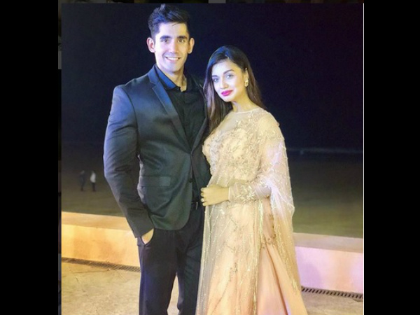 Is Divya Dating Varun Sood?