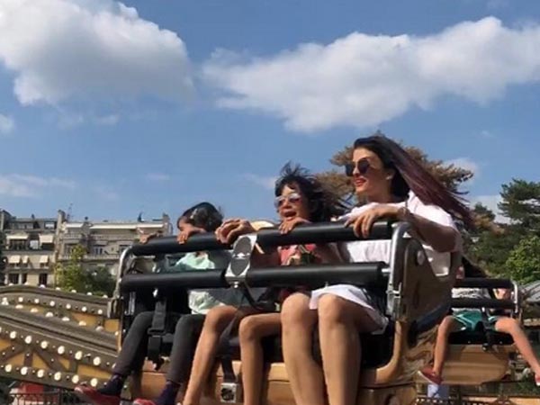 Aishwarya On Mother-Daughter Time With Aaradhya Aishwarya On Mother-Daughter Time With Aaradhya