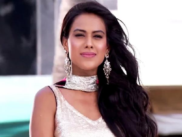 Nia Sharma 