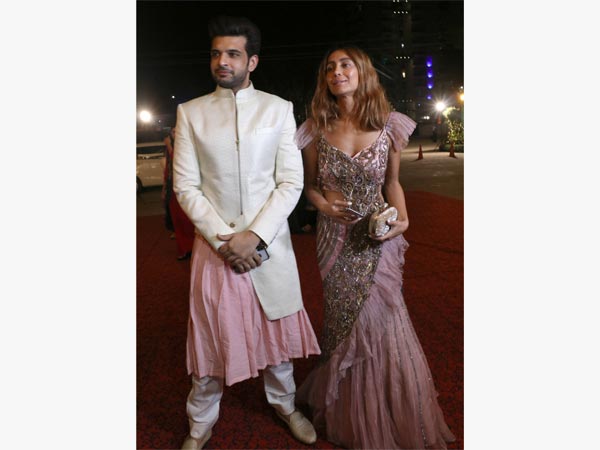 Anusha & Karan Shared The Frame With The Couple