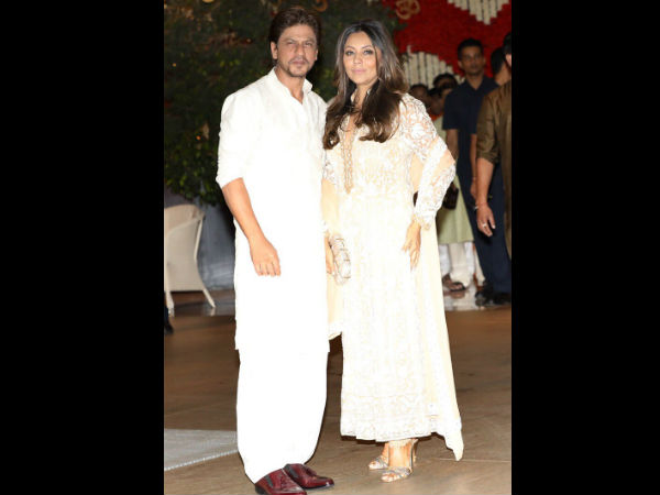 When SRK Put An Extra Effort For Gauri On Valentine’s Day 