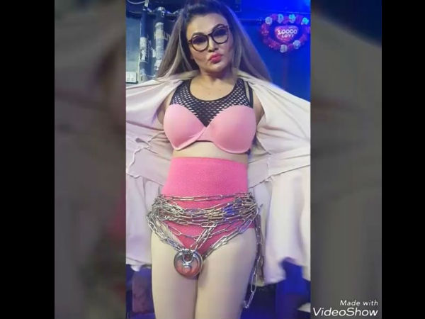 Rakhi Blamed ‘Girls’ For Spreading Negativity In Industry Rakhi Blamed ‘Girls’ For Spreading Negativity In Industry