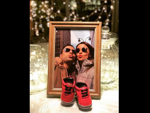 Surveen Shares The News With The Fans Surveen Shares The News With The Fans