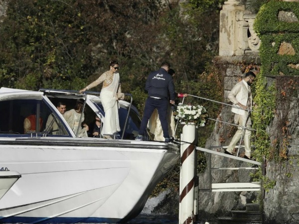 The Guests Were Shifted To The Wedding Venue Via A Boat