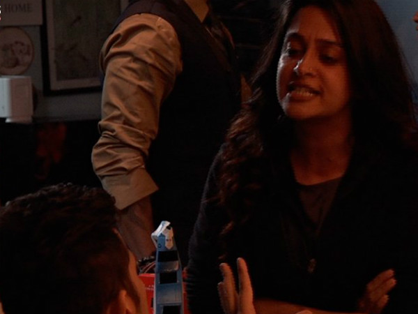 Dipika Miffed With Romil & Srishty