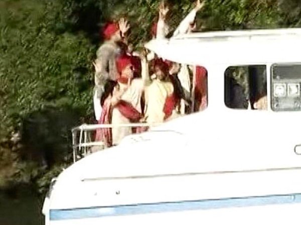 'Dulha' Ranveer Singh's Dashing Entry